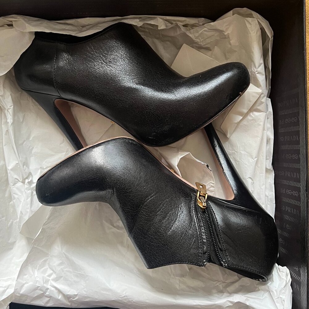 PRADA Calzature Donna Black Leather Heel Ankle Boots - Sz 36 - ITP018